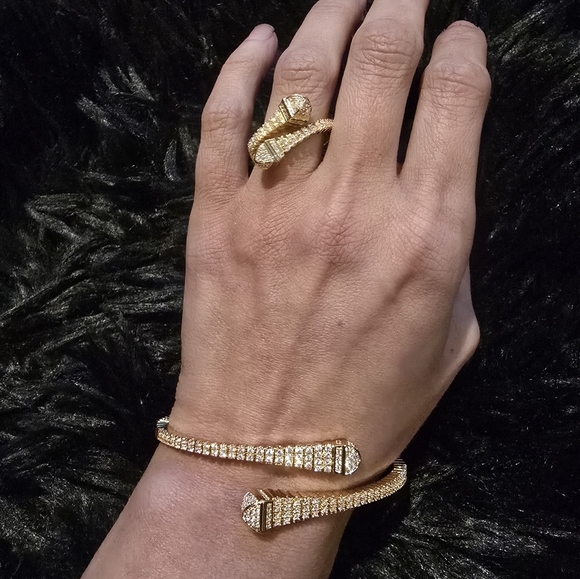 21kgp Dubai Jewelry - Elegant Gold-Tone Jewelry Set - Picture 6 of 14